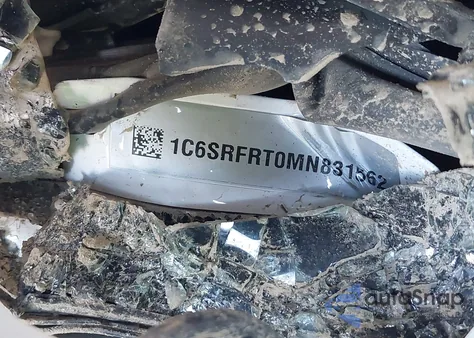 2021 Ram 1500 Laramie 4X4 6'4 Box из США, поврежденный, VIN 1C6SRFRT0MN831562